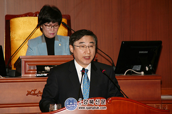 이동진 구청장 2015년 구정운영방향 밝혀(서울강북신문