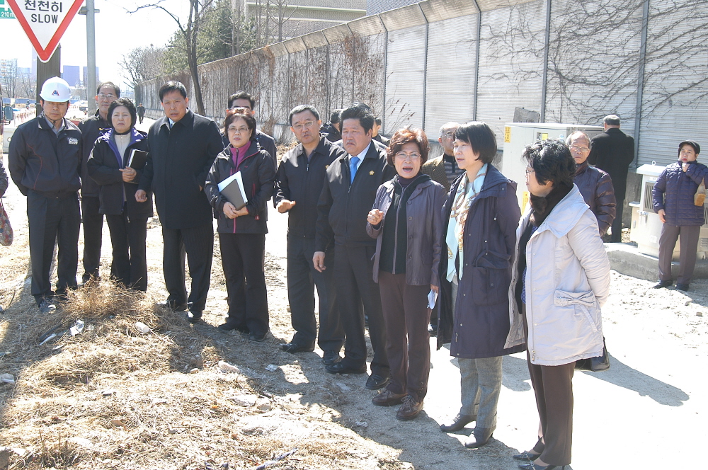 "보행인 안전 최우선" (서울일보 2011.3.18자) - 1