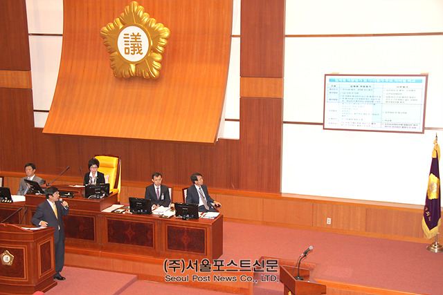 이동진 구청장 구정질문 답변(서울포스트신문