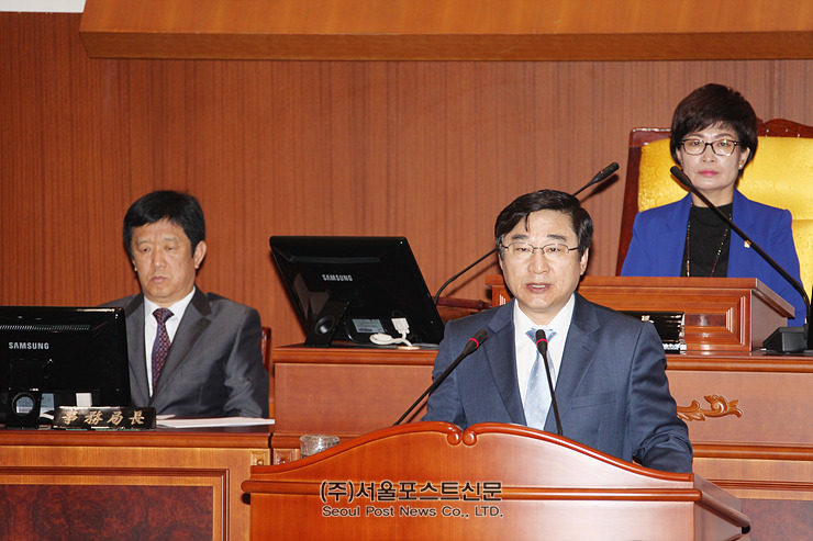 이동진 구청장 본회의장서 의전 관련 입장 밝혀(서울포스트신문