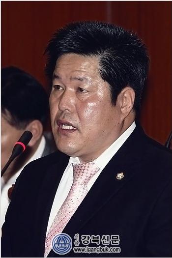[안병건의원]“효율적인 예산편성 운영위해 노력해주길” (강북신문 2011.7.11자,서울포스트) - 1