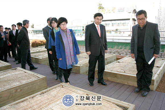 도봉구청 ’옥상정원’ 조성 완료(서울강북신문